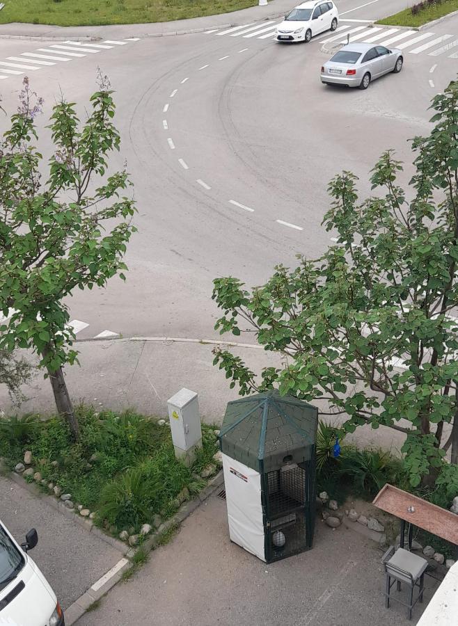 Apartment Luka พอดโกริกา ภายนอก รูปภาพ